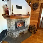 Holiday home Wood House Skhidnytsia
