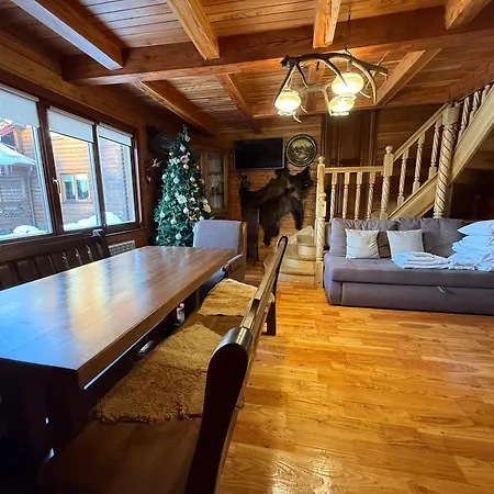 Hébergement de vacances Wood House Skhidnytsia